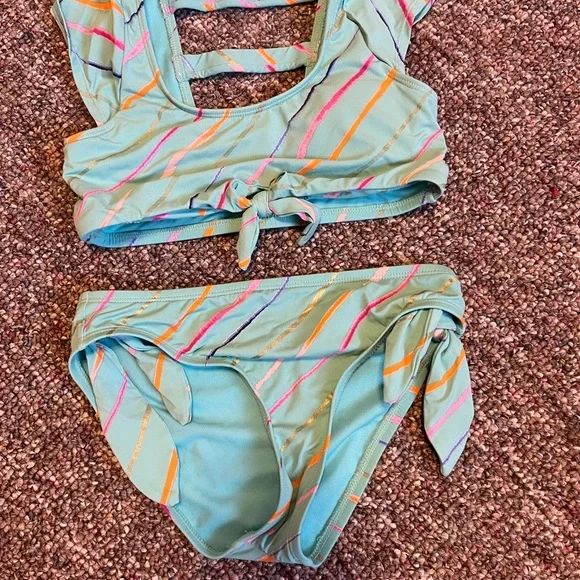 Target swimsuit - Picture 3 of 3